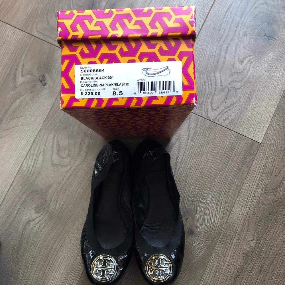 Tory Burch Caroline-Naplak flat shoes